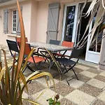 Maison à 100 M De La Casa de Férias