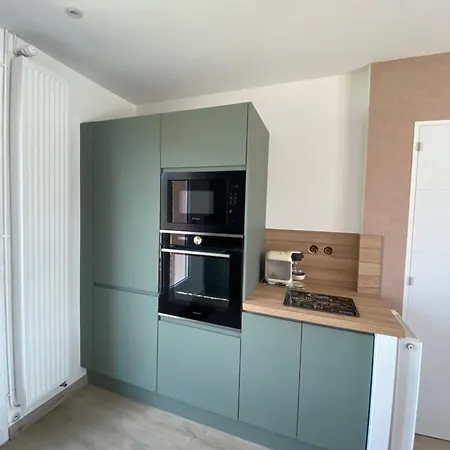 度假居 Maison A 100 M De La *