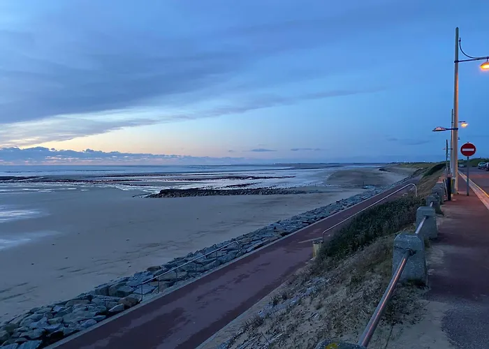 Maison A 100 M De La