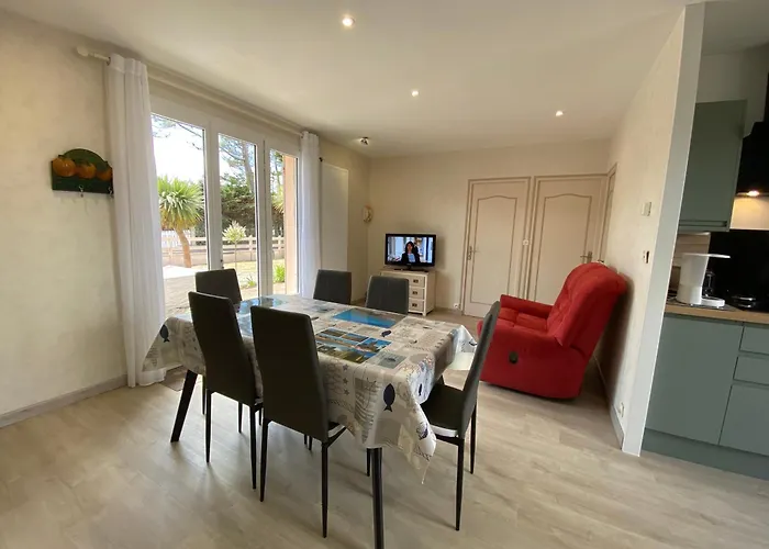 Nyaraló Maison A 100 M De La Pirou