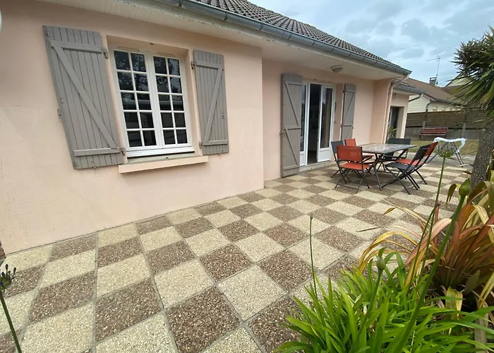 Maison A 100 M De La Nyaraló *